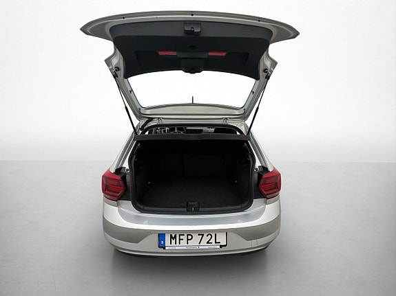 Volkswagen Polo 9 of 30