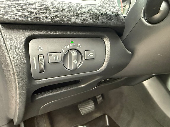 Volvo V40 Cross Country 21 of 22