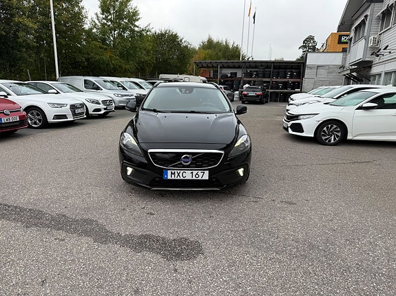 Volvo V40 Cross Country 8 of 22