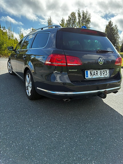 Volkswagen Passat 5 of 10