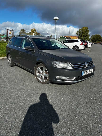 Volkswagen Passat 2 of 10