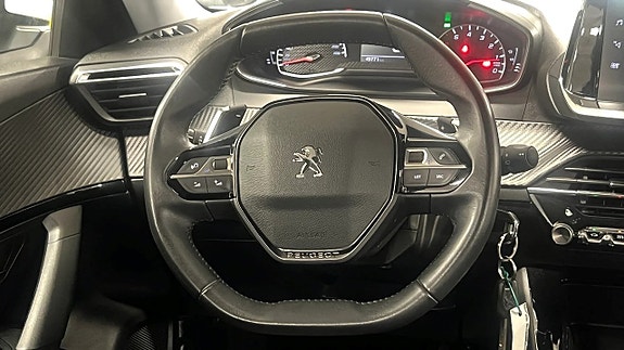 Peugeot 2008 10 of 14