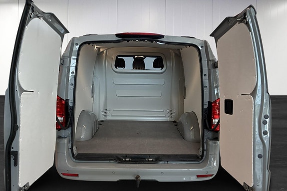 Mercedes-Benz Vito 119 8 of 11