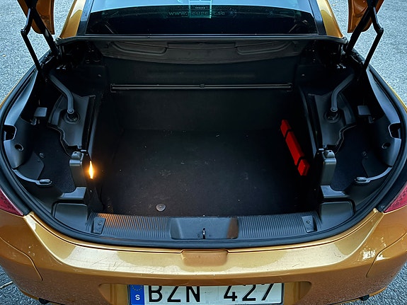 Peugeot 307 CC 11 of 13
