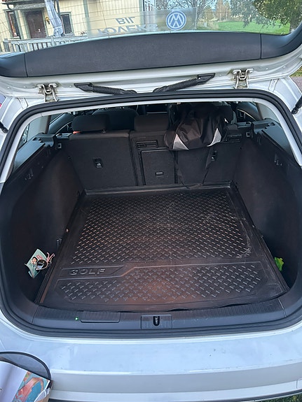 Volkswagen Golf VII 8 of 8
