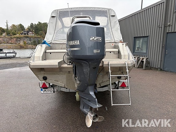Båt Buster Magnum med Yamaha 225 4 of 6