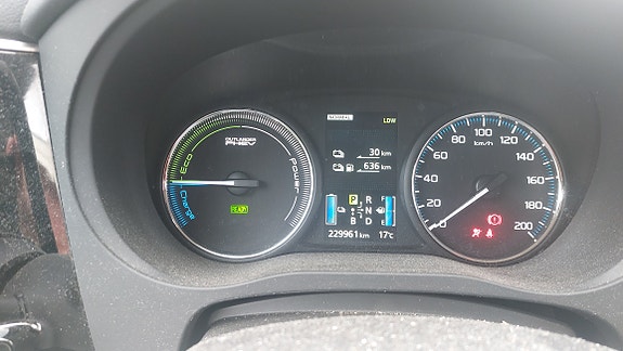 Mitsubishi Outlander 8 of 8