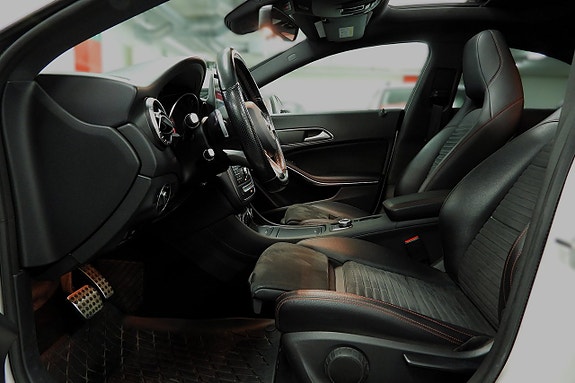 Mercedes-Benz CLA220 d 10 of 23