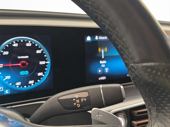 Mercedes-Benz EQC400 28 of 30