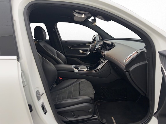Mercedes-Benz EQC400 10 of 30