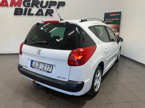 Peugeot 207 SW 12 of 17