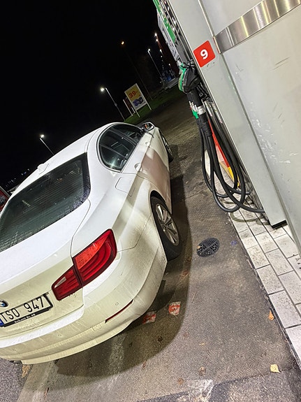 BMW 520d 4 of 4