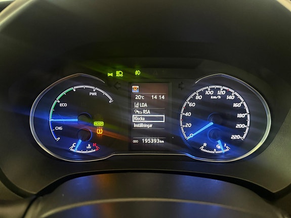 Toyota Yaris 13 of 19