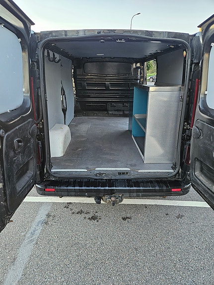 Opel Vivaro 11 of 15