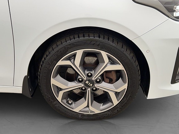 Kia Ceed 30 of 30