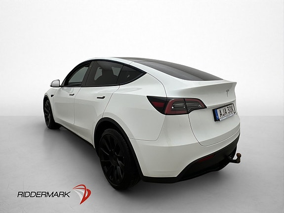 Tesla Model Y 6 of 30