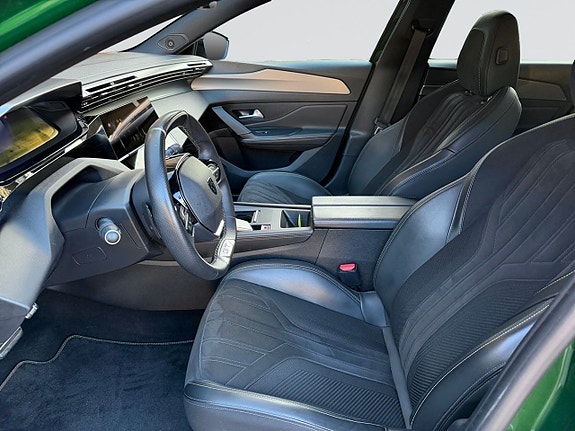 Peugeot 308 8 of 22