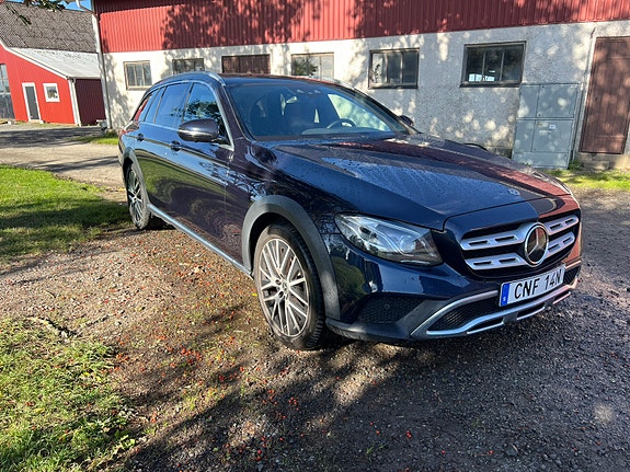 Mercedes-Benz E220 d 5 of 7