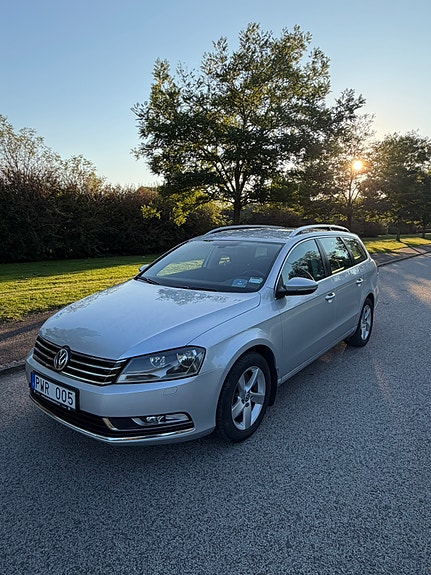 Volkswagen Passat 3 of 8