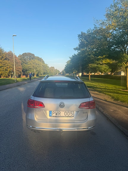 Volkswagen Passat 5 of 8