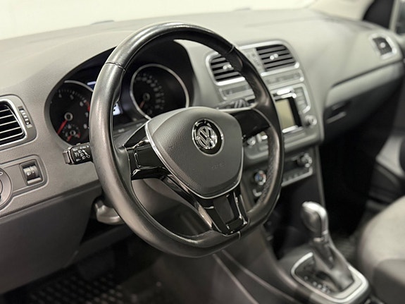 Volkswagen Polo 9 of 24