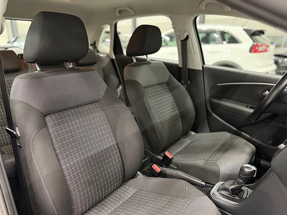 Volkswagen Polo 14 of 24