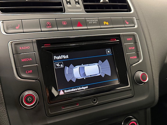 Volkswagen Polo 19 of 24
