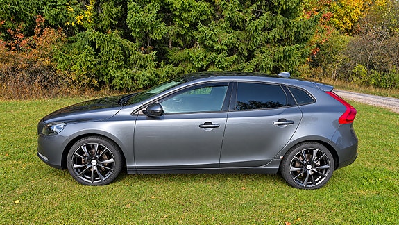 Volvo V40 14 of 14