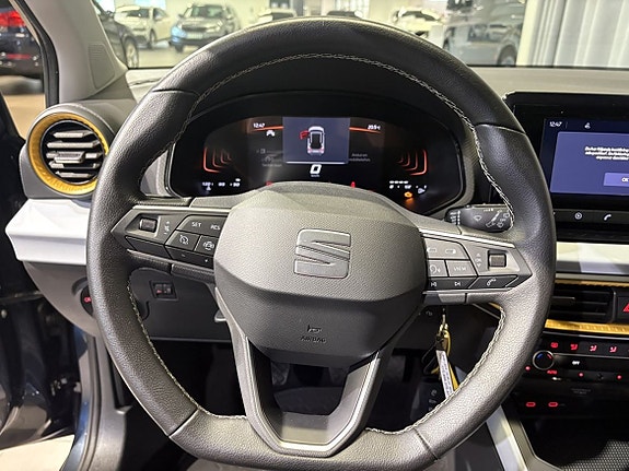Seat Arona 6 of 13