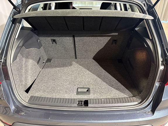 Seat Arona 12 of 13