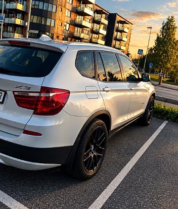 BMW X3 2 of 9