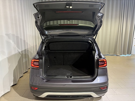 Volkswagen T-Cross 13 of 15