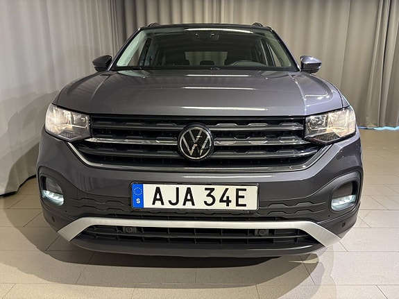 Volkswagen T-Cross 2 of 15