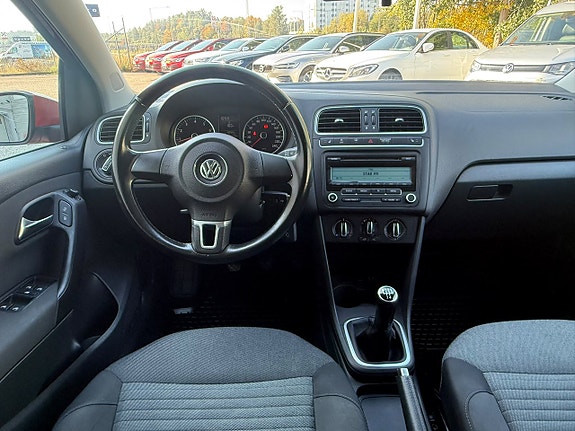 Volkswagen Polo 11 of 17