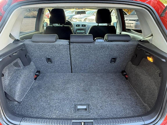 Volkswagen Polo 13 of 17