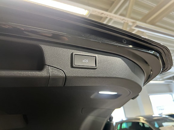 Volkswagen Passat 8 of 21