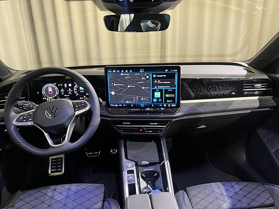 Volkswagen Passat 18 of 21