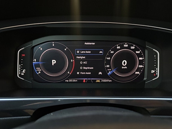 Volkswagen Tiguan Allspace 12 of 12