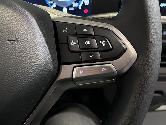 Volkswagen Transporter 9 of 17