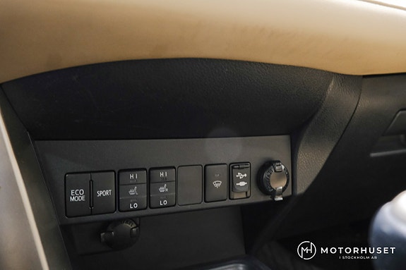 Toyota RAV4 17 of 19