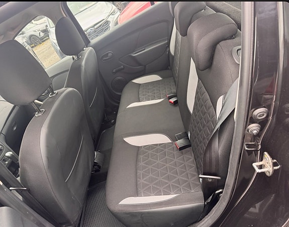 Dacia Sandero Stepway 10 of 19