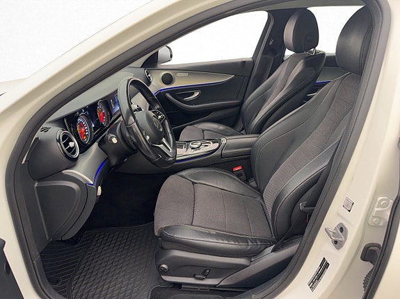 Mercedes-Benz E200 9 of 30