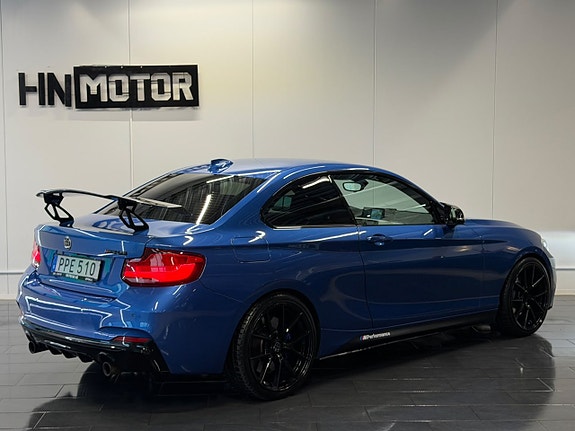 BMW M240i 8 of 30
