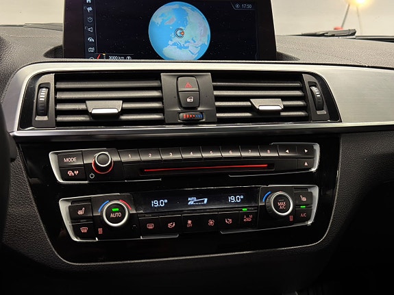 BMW M240i 28 of 30