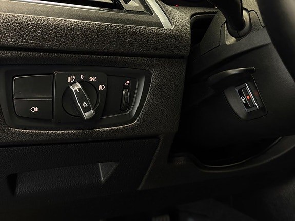 BMW M240i 16 of 30