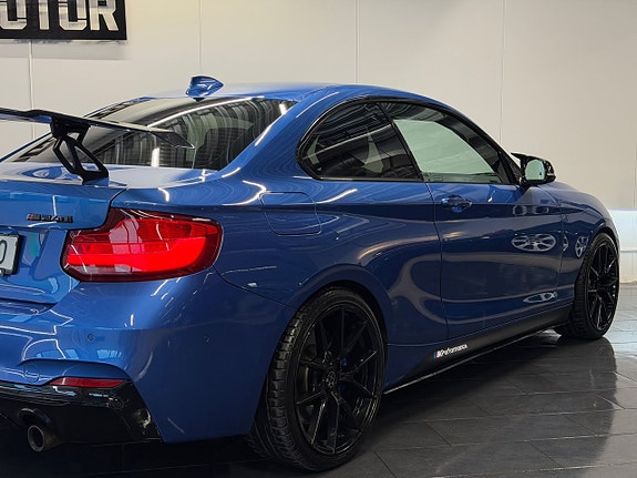 BMW M240i 13 of 30