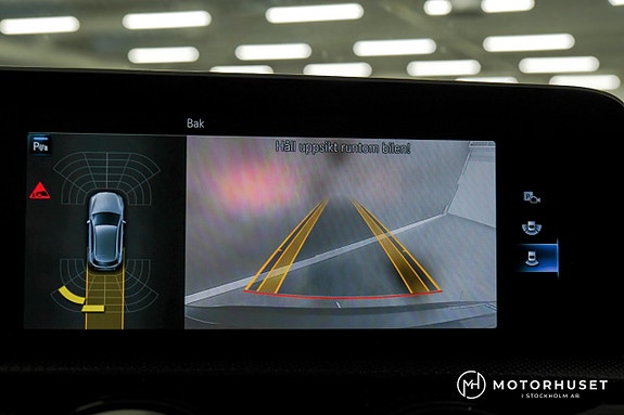 Mercedes-Benz A200 13 of 27