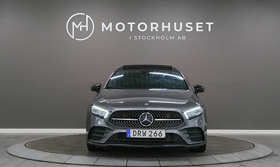 Mercedes-Benz A200 2 of 27