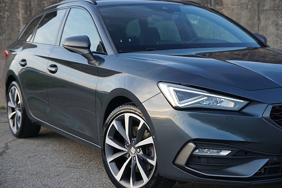 Seat Leon 2 of 30