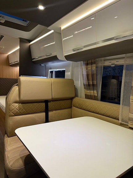 Adria Matrix Plus SLT 4 sovplatser Bodels AC Solcell 5 of 11